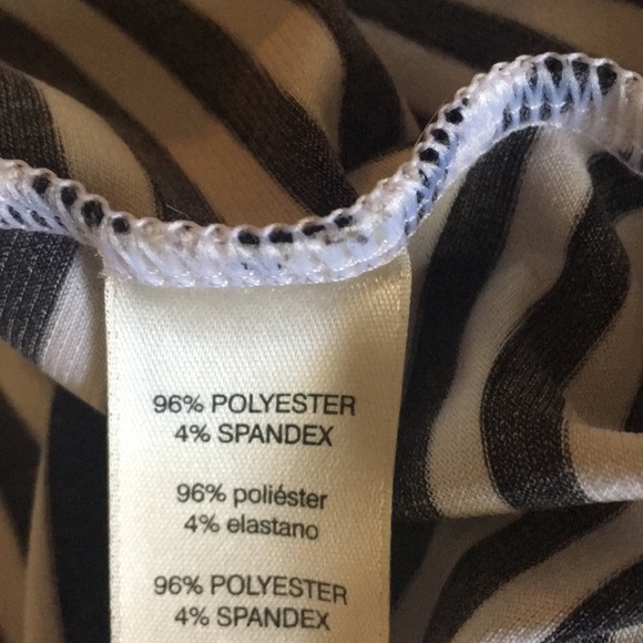 Adorable Chico’s black & white striped circle top - Picture 6 of 7